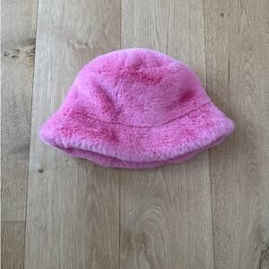 Apparis | Accessories | Nwt Apparis Faux Fur Snowball 